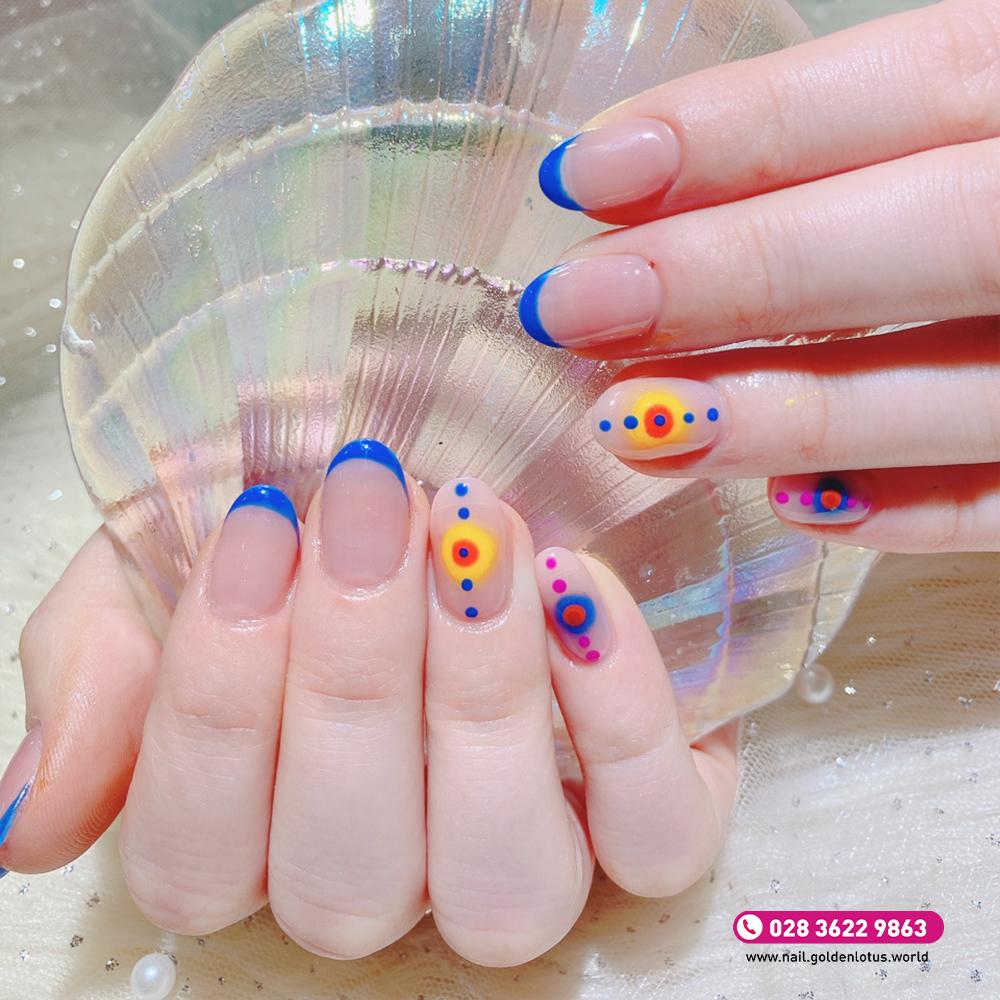 BEAUTIFUL NAILS, HAPPY MOOD - 30% OFF GEL MANICURE