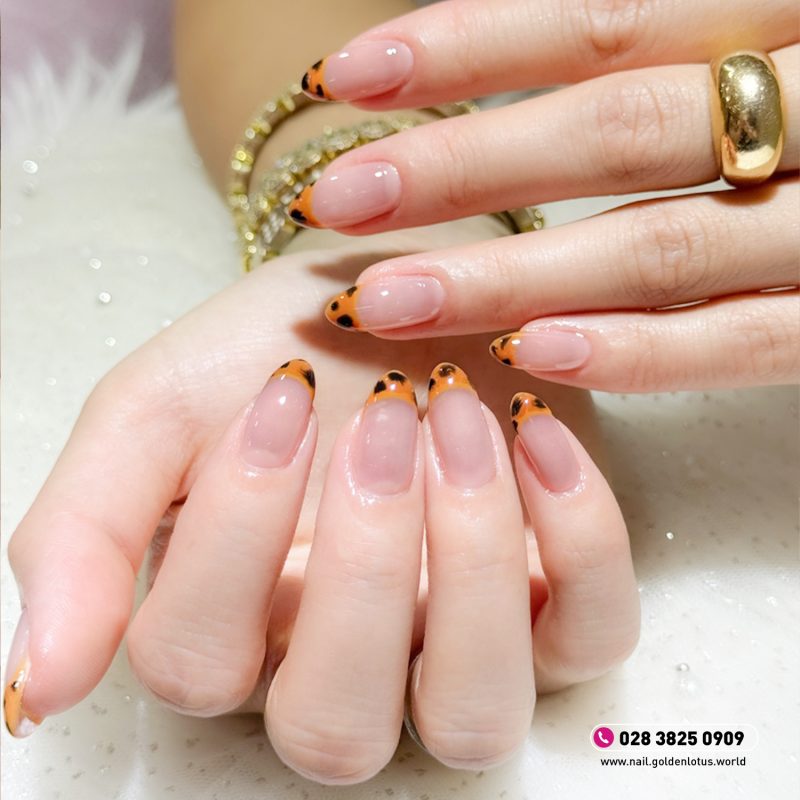 BIẾN TẤU MẪU NAIL ĐẦU MÓNG - LẠ MÀ ĐẸP MÊ
2